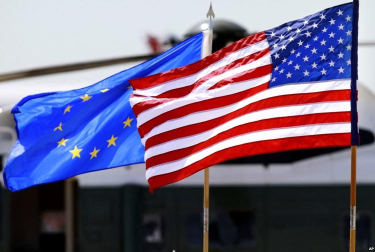 Америка и Европа выделяют финансовую помощь бизнесу по 500 млрд в своих валютах