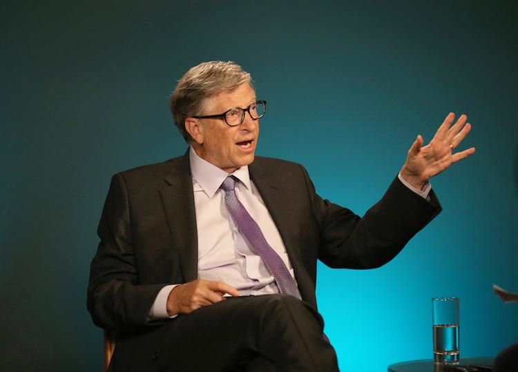 Билл Гейтс рассказал, когда мир вернется к нормальной жизни