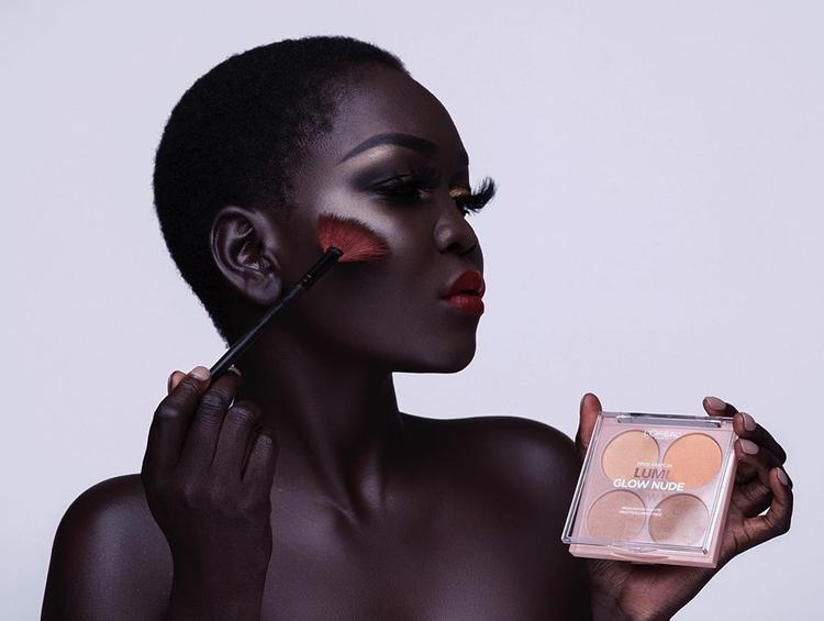 Суданская модель вошла в книгу рекордов Гиннеса за самый темный оттенок кожи на Земле