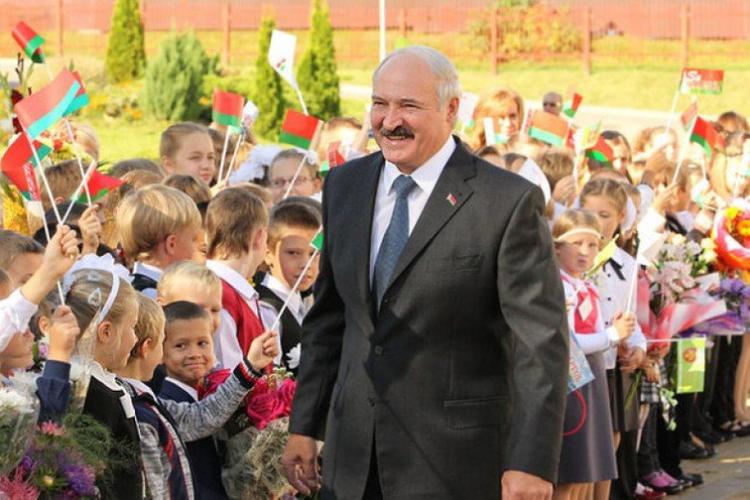 Белорусских школьников возвращают за парты