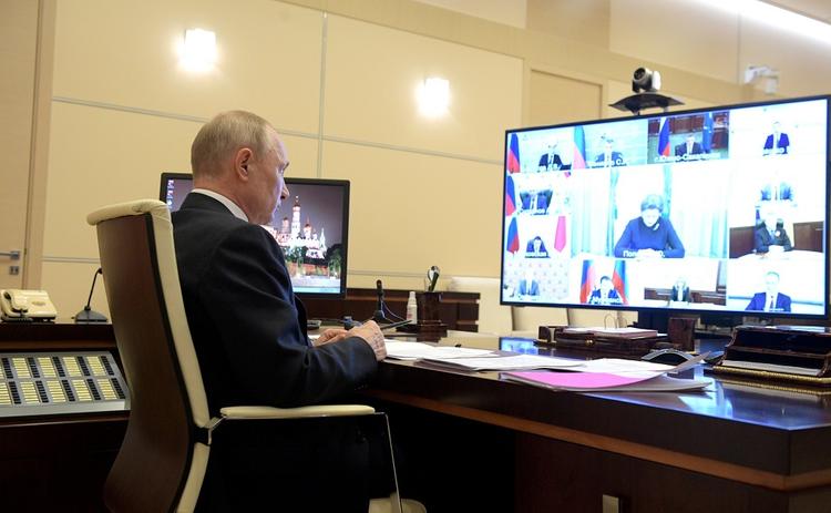 Путин поручил губернаторам выработать планы действий по выходу из режима ограничений: «Нельзя забегать вперед»