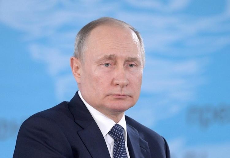 Путин объяснил, почему некоторые страны пытаются «переписать историю»