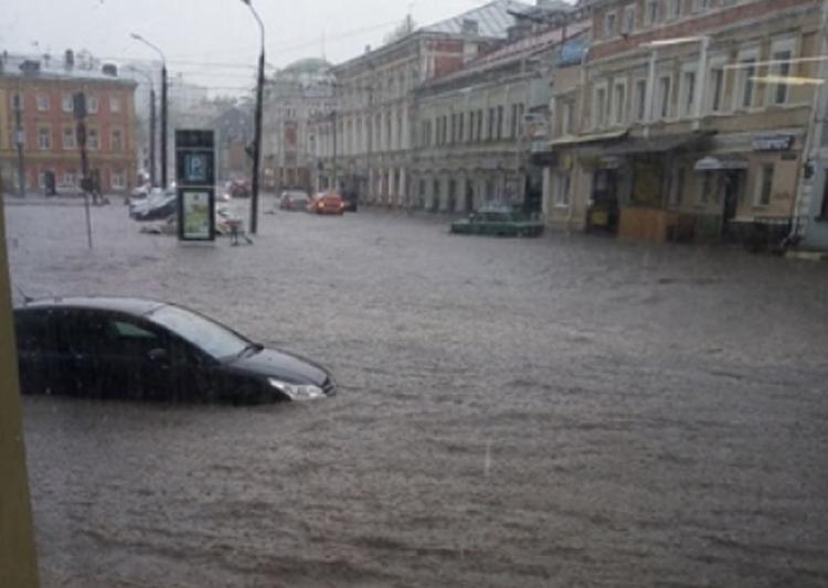 Центр Нижнего Новгорода оказался затоплен