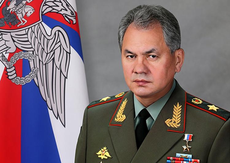 Министр обороны РФ Сергей Шойгу поздравил военнослужащих и ветеранов с 75-летием Победы