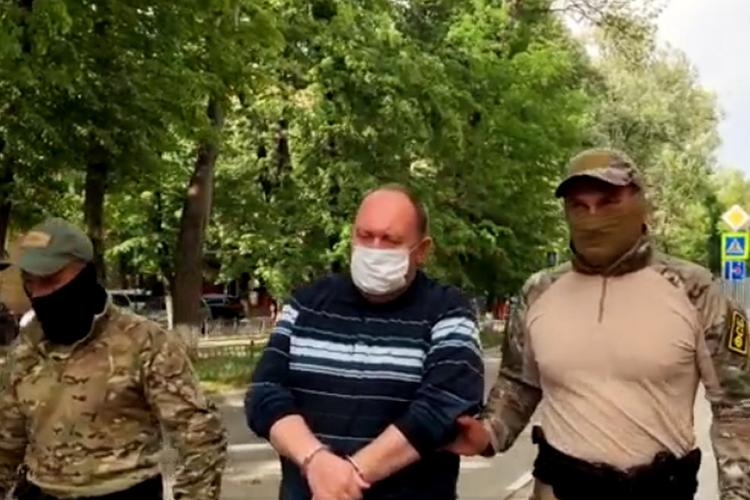 Экс-директора «Крымавтотранса» задержали за растрату