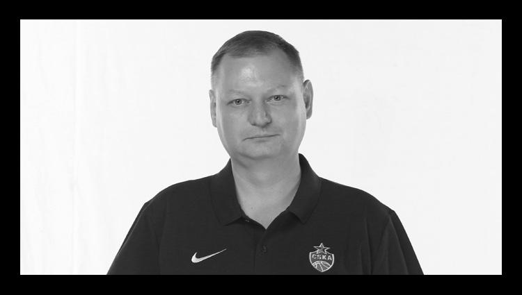 Врач баскетбольного клуба ЦСКА Роман Абжелилов умер от коронавируса