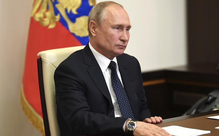 Путин заявил, что РФ обеспечивает себя основными продуктами питания в полном объеме