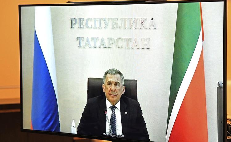 Путин похвалил работу Минниханова и пообещал поддержать его на выборах главы Татарстана