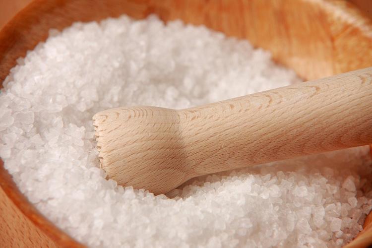 Диетолог назвала полезные свойства соли