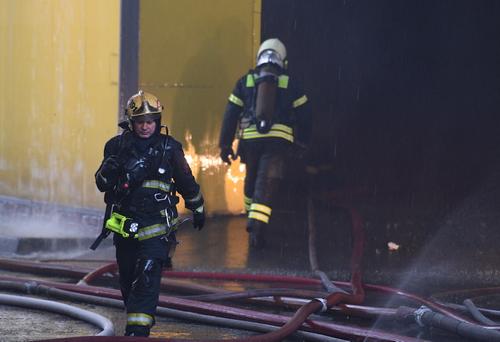 Два человека погибли в ходе пожара в подмосковном поселке Нахабино