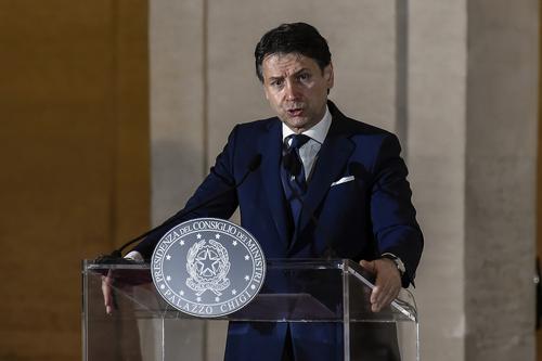 Премьер-министр Италии заявил, что в стране пройден критический момент пандемии COVID-19