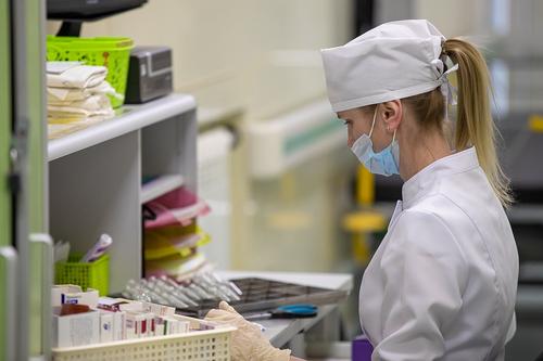 На Сахалине в Корсаковской ЦРБ у семи медиков выявлен коронавирус, больница закрыта на карантин
