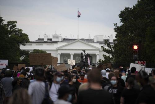 Трамп: в Вашингтоне протестуют меньше граждан, чем ожидалось