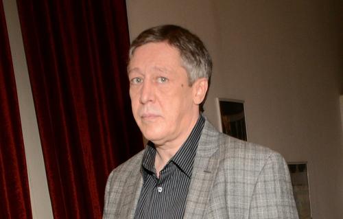 Стали известны условия домашнего ареста Михаила Ефремова