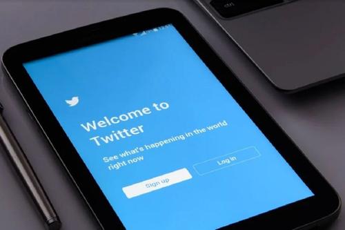 Twitter принял решение о блокировке более тысячи аккаунтов, продвигавших «Единую Россию»
