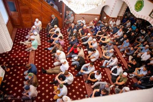 В Крыму открыли мечети для проведения коллективных молитв