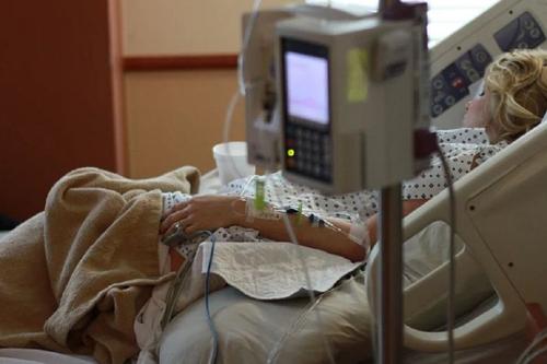 В больницах Нур-Султана почти не осталось свободных коек 