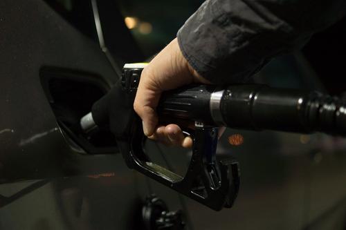 ФАС разбирается, почему взлетели цены на бензин Аи-95