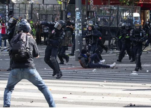 Во Франции расследуют массовые беспорядки, устроенные чеченцами в Дижоне
