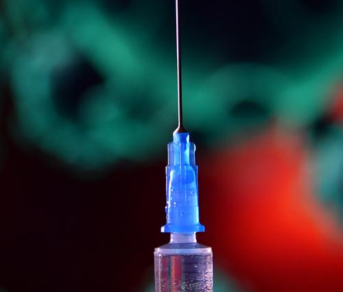 Минобороны сообщило о самочувствии добровольцев, принимающих участие в испытании вакцины против коронавируса