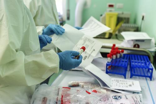 В России за сутки выявили 7 889 новых случаев заражения коронавирусом