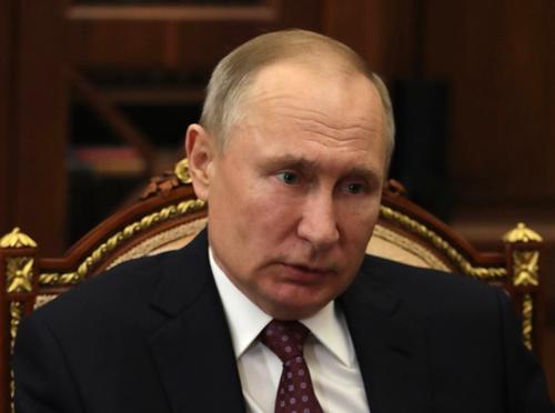 Путин: статус самозанятого в России надо предоставлять с 16 лет