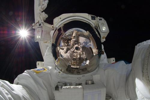 Космический турист выйдет в открытый космос с российским космонавтом, - планирует  РКК «Энергия» 