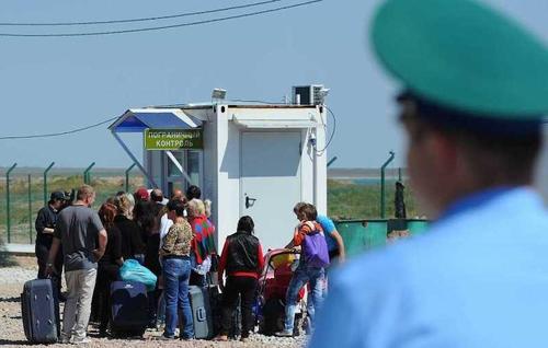 Украинцы, пересекая границу Крыма,  прямиком  попадают  на двухнедельную изоляцию в  крымские обсерваторы 