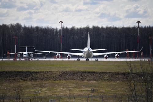 В Ростове-на-Дону авиапассажир был снят с рейса ОМОНОм из-за отказа надеть маску