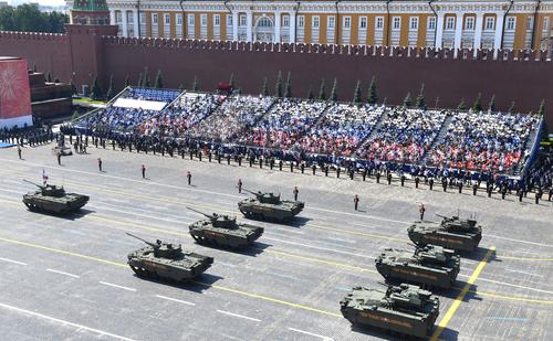 Китайская газета назвала «смертоносные машины» на параде Победы в Москве