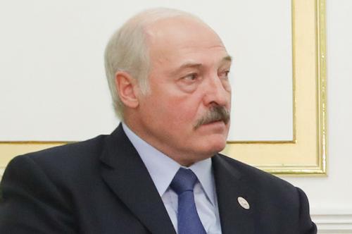 Лукашенко признался, что последние несколько месяцев переживал из-за ситуации с COVID-19