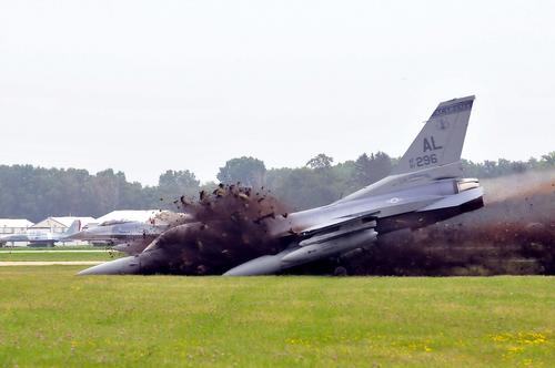 Потерпел крушение истребитель F-16 ВВС США