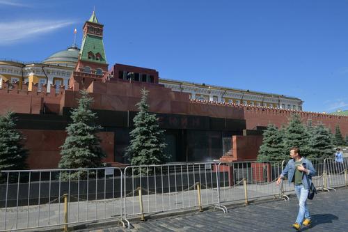 Мавзолей Ленина откроют для посетителей с 1 июля 