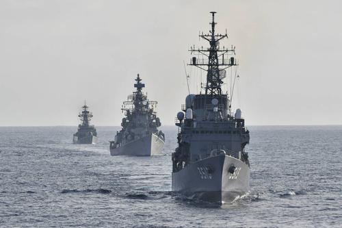 Прошли совместные военно-морские учения кораблей ВМС Индии и Сил самообороны Японии