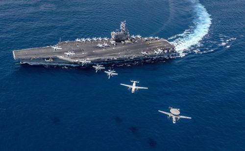 МИД КНР: Авианосцы ВМС США провели учения в Южно-китайском море для демонстрации силы
