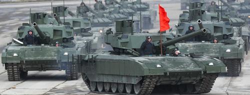 Первыми покупателями российского танка «Армата» могут стать Египет, Индия и Китай
