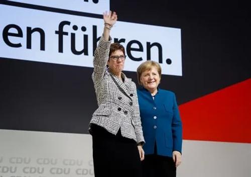 Геи и женщины делают политику в Германии