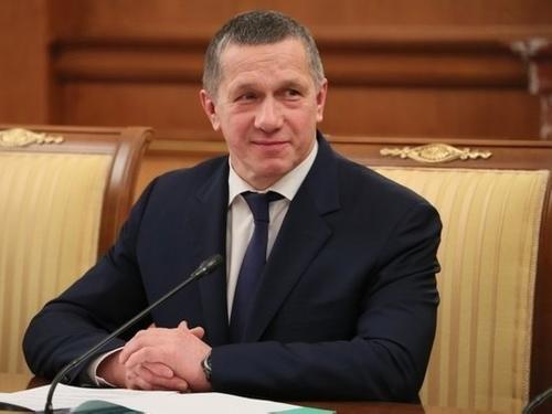 Полномоченный представитель президента РФ в ДФО Юрий Трутнев поздравил дальневосточников