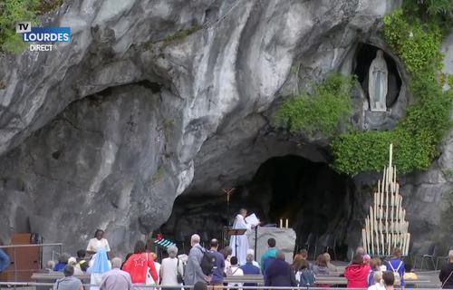 Католики запустили онлайн-паломничество к святому месту