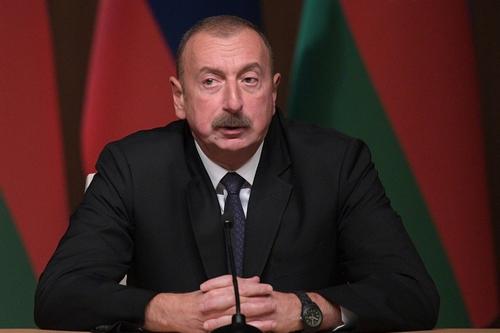 Алиев заявил, что «никому не советует опережать события в Азербайджане»
