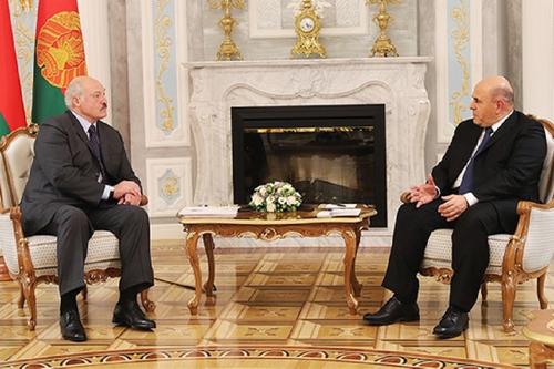 Лукашенко заявил, что для русского человека белорусская земля останется родной