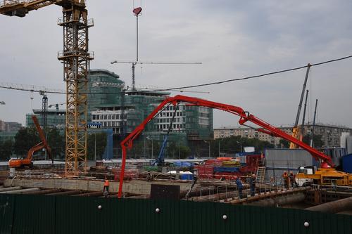 В Минстрое сообщили о дефиците рабочей силы на российских стройках