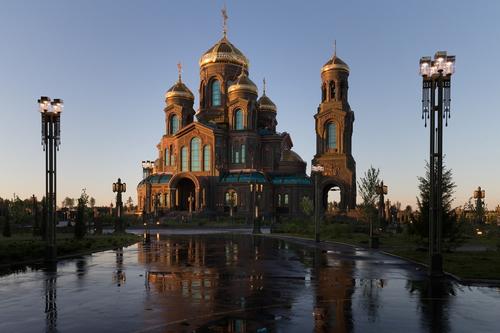 В главном храме Минобороны России прошло первое венчание