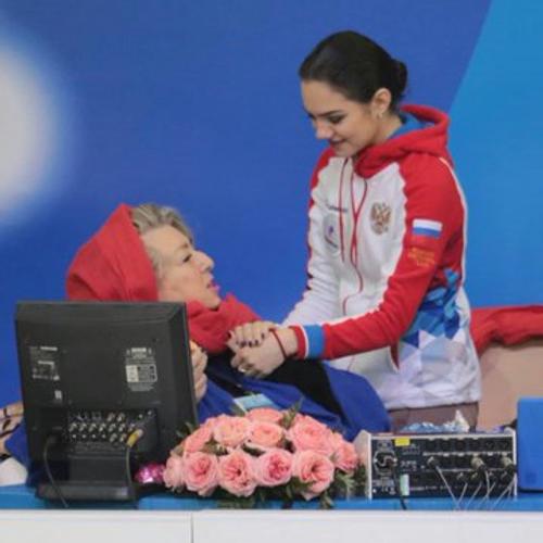 Тарасова начала тренировать Медведеву в Москве, а Орсер - дистанционно из Канады