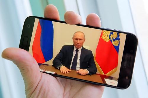 Путин и Зеленский поговорили по телефону