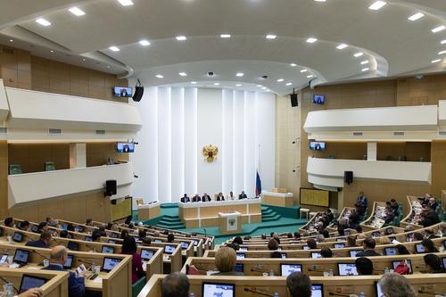 В Совете Федерации предсказали «обрушение» курса рубля до конца 2020 года