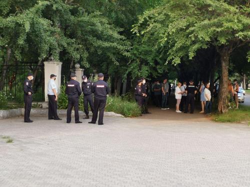 Без применения силы не обошлось: в Комсомольске-на-Амуре задержали участников митинга в защиту Сергея Фургала
