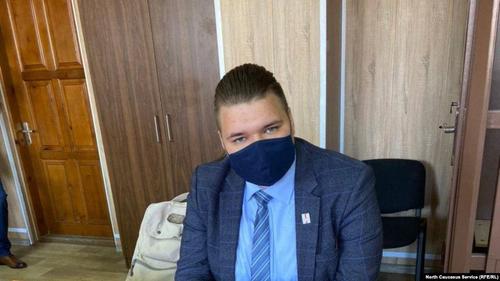 Координатор штаба Навального в Краснодаре признан виновным в оскорблении Путина