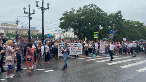 Москву понемногу оккупирует Хабаровск. Активисты устраивают акции и выходят на митинги