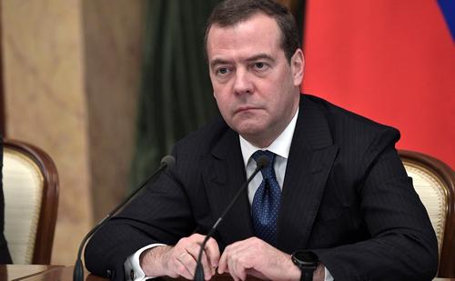 Медведев сообщил, что число преступлений со стороны мигрантов растет